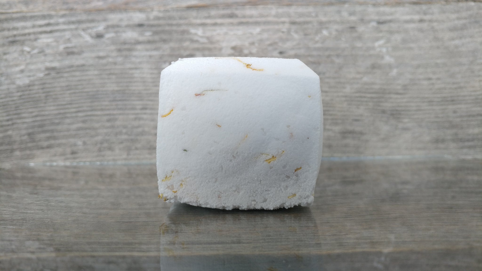 Bath Bomb - Chamomile & Calendula